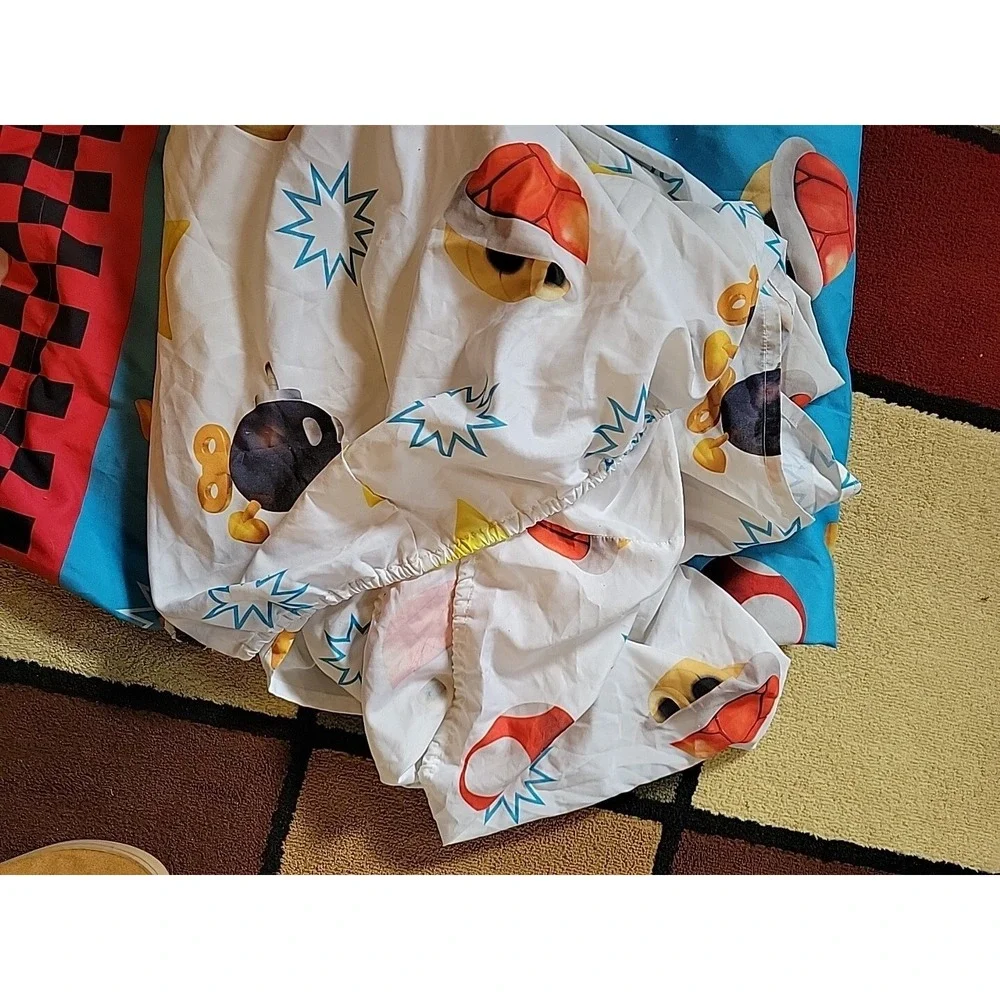 Offical NITENDO SUPER MARIO  Full Flat And Fitted Sheet Set.